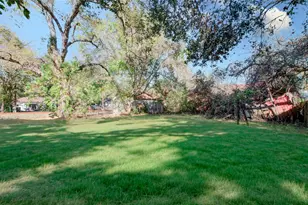 1003 Prairie St, Columbus, TX 78934 - Photo 23