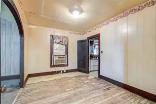 1003 Prairie St, Columbus, TX 78934 - Photo 7