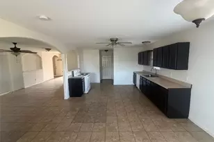 7433 Faith Dr, Deer Park, TX 77536 - Photo 3