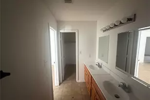 7433 Faith Dr, Deer Park, TX 77536 - Photo 5