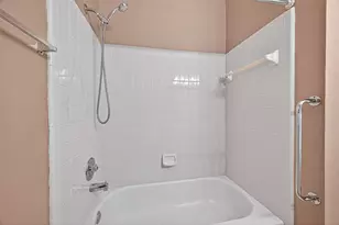 3200 Holly Hall St, Houston, TX 77054 - Photo 15