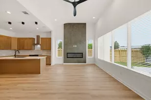 8205 Calhoun Rd, Houston, TX 77033 - Photo 7
