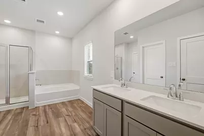 11014 Youngquist Drive, Mont Belvieu, TX 77535 - Photo 13