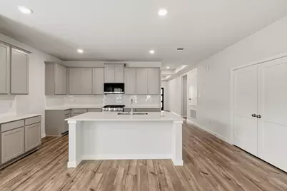 11014 Youngquist Drive, Mont Belvieu, TX 77535 - Photo 5