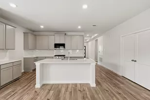 11014 Youngquist Dr, Mont Belvieu, TX 77535 - Photo 5