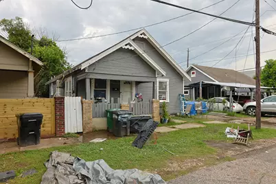 702 72nd Street, Houston, TX 77011 - Photo 7