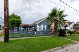702 72nd St, Houston, TX 77011 - Photo 3