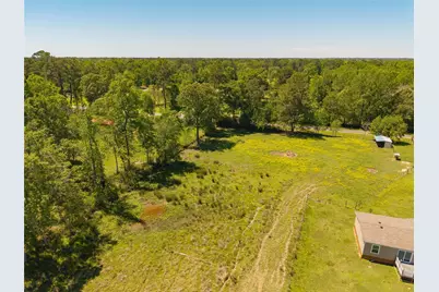1013 County Road 2050, Hull, TX 77564 - Photo 5