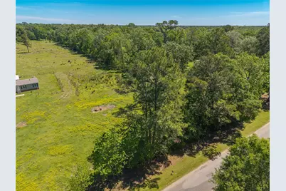 1013 County Road 2050, Hull, TX 77564 - Photo 7