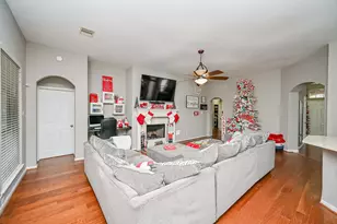 3907 Tigris Ridge Dr, Katy, TX 77449 - Photo 7