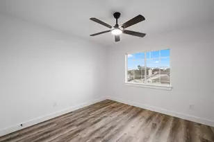16007 Makayla Dr, Houston, TX 77049 - Photo 23