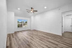 16007 Makayla Dr, Houston, TX 77049 - Photo 17