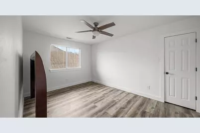16007 Makayla Drive, Houston, TX 77049 - Photo 19