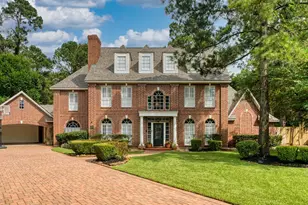 18 E Wedgemere Ct, The Woodlands, TX 77381 - Photo 1