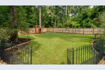 18 E Wedgemere Court, The Woodlands, TX 77381 - Photo 7