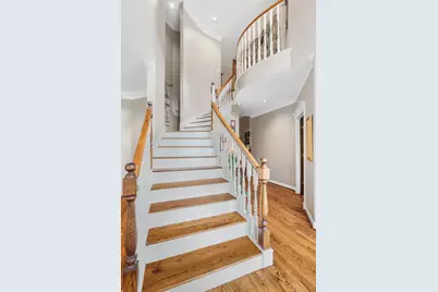 18 E Wedgemere Court, The Woodlands, TX 77381 - Photo 9