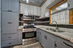 2125 Shanks Rd, Angleton, TX 77515 - Photo 7