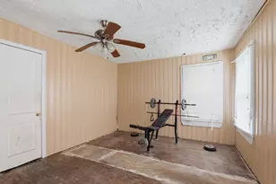 6226 Sherwood Dr, Houston, TX 77021 - Photo 13