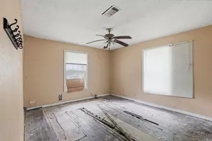 6226 Sherwood Dr, Houston, TX 77021 - Photo 9