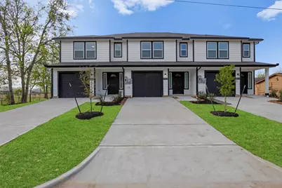 706 Universal Street, Navasota, TX 77868 - Photo 1