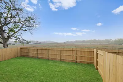 706 Universal Street, Navasota, TX 77868 - Photo 25