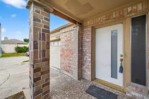 7735 Teal Run Dr, Houston, TX 77071 - Photo 5