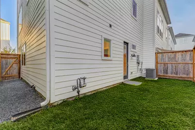 6313 Chelsea Falls Lane, Houston, TX 77008 - Photo 31