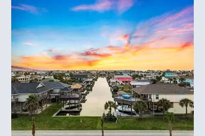 21928 Lampasas Drive, Galveston, TX 77554 - Photo 39