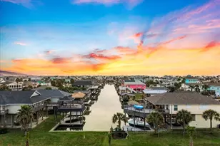 21928 Lampasas Dr, Galveston, TX 77554 - Photo 39