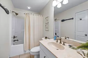 21928 Lampasas Dr, Galveston, TX 77554 - Photo 17