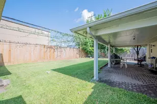 1619 Shadow Bend Dr, Houston, TX 77043 - Photo 45