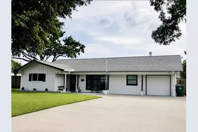 1619 Shadow Bend Drive, Houston, TX 77043 - Photo 1