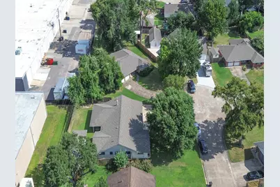 1619 Shadow Bend Drive, Houston, TX 77043 - Photo 13