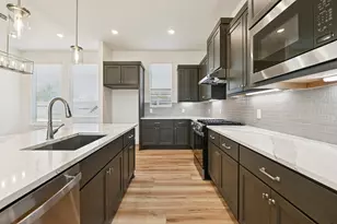 18032 Brennie Bird Ln, Conroe, TX 77302 - Photo 3