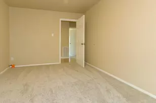 7626 Troulon Dr, Houston, TX 77074 - Photo 9