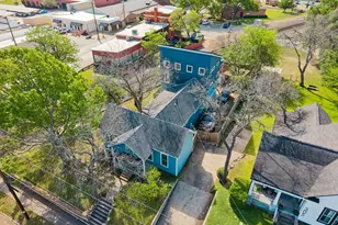 303 W Alamo St, Brenham, TX 77833 - Photo 31