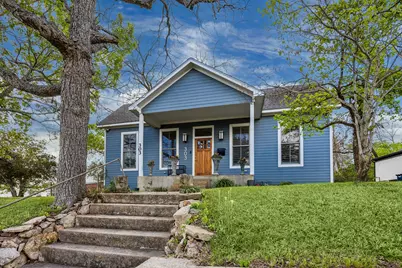 303 W Alamo Street, Brenham, TX 77833 - Photo 35