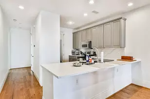 2207 Postoffice St, Galveston, TX 77550 - Photo 9