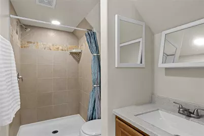 13231 Gulf Beach Drive, Freeport, TX 77541 - Photo 15