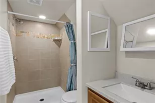 13231 Gulf Beach Dr, Freeport, TX 77541 - Photo 15
