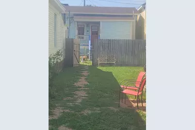 1006 Sealy Street, Galveston, TX 77550 - Photo 9