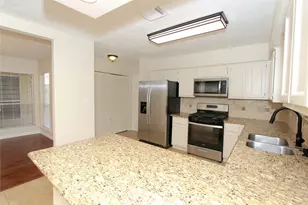 2731 Colony Dr, Sugar Land, TX 77479 - Photo 7