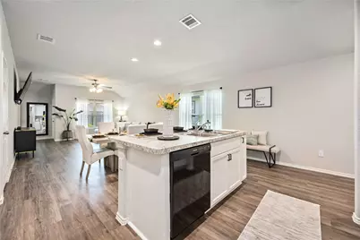 10527 Meadow Saffron Drive, Houston, TX 77016 - Photo 13