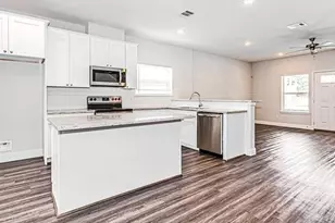 9314 Sundown Dr, Houston, TX 77016 - Photo 11