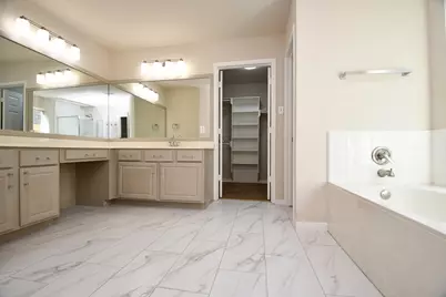 12426 Silverwyck Drive, Houston, TX 77014 - Photo 29