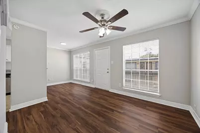 201 Emerson Street #10, Houston, TX 77006 - Photo 3