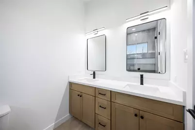 4633 Mallow Street #A-B, Houston, TX 77051 - Photo 15