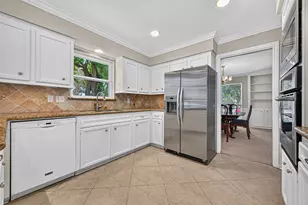 5239 Lymbar Dr, Houston, TX 77096 - Photo 13