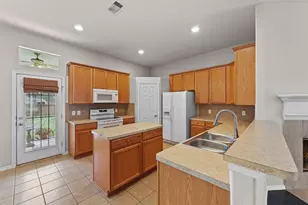 26975 Sabinal Trail, Magnolia, TX 77355 - Photo 9