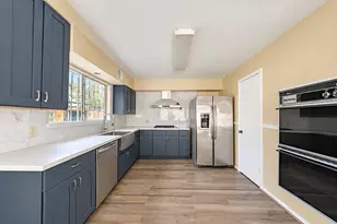 6519 Briar Terrace Dr, Houston, TX 77072 - Photo 7